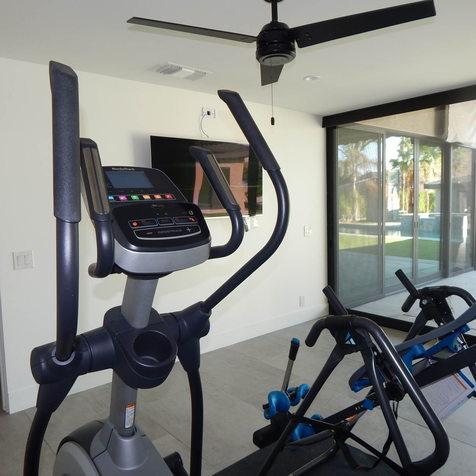 Before & After interior design project 121 by Design Vision Studio, Coachella Valley