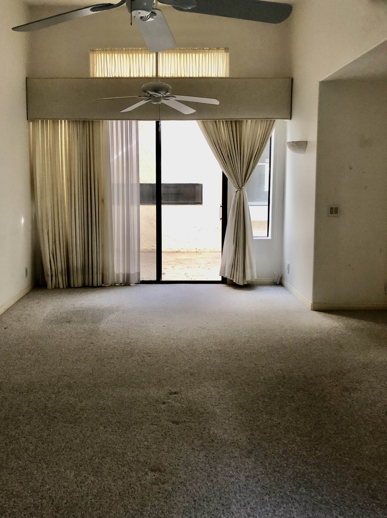 Before & After interior design project 75 by Design Vision Studio, Coachella Valley