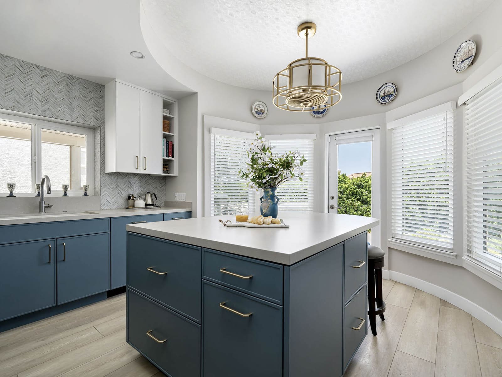 Kitchens interior design project 23 by Design Vision Studio, Coachella Valley