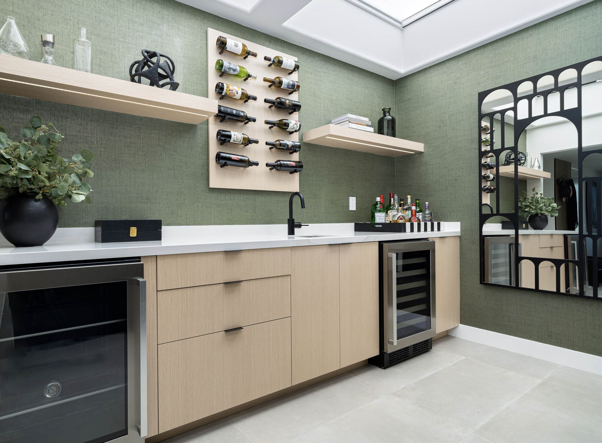 Before & After interior design project 45 by Design Vision Studio, Coachella Valley