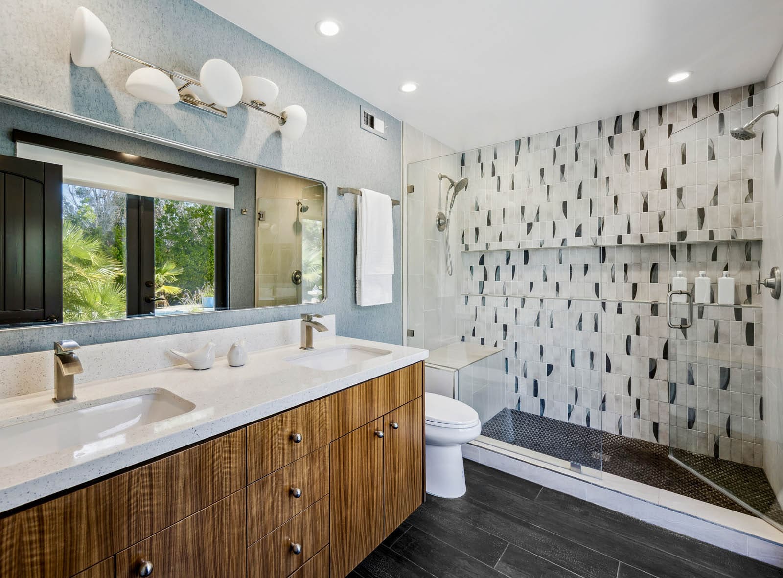 Before & After interior design project 110 by Design Vision Studio, Coachella Valley