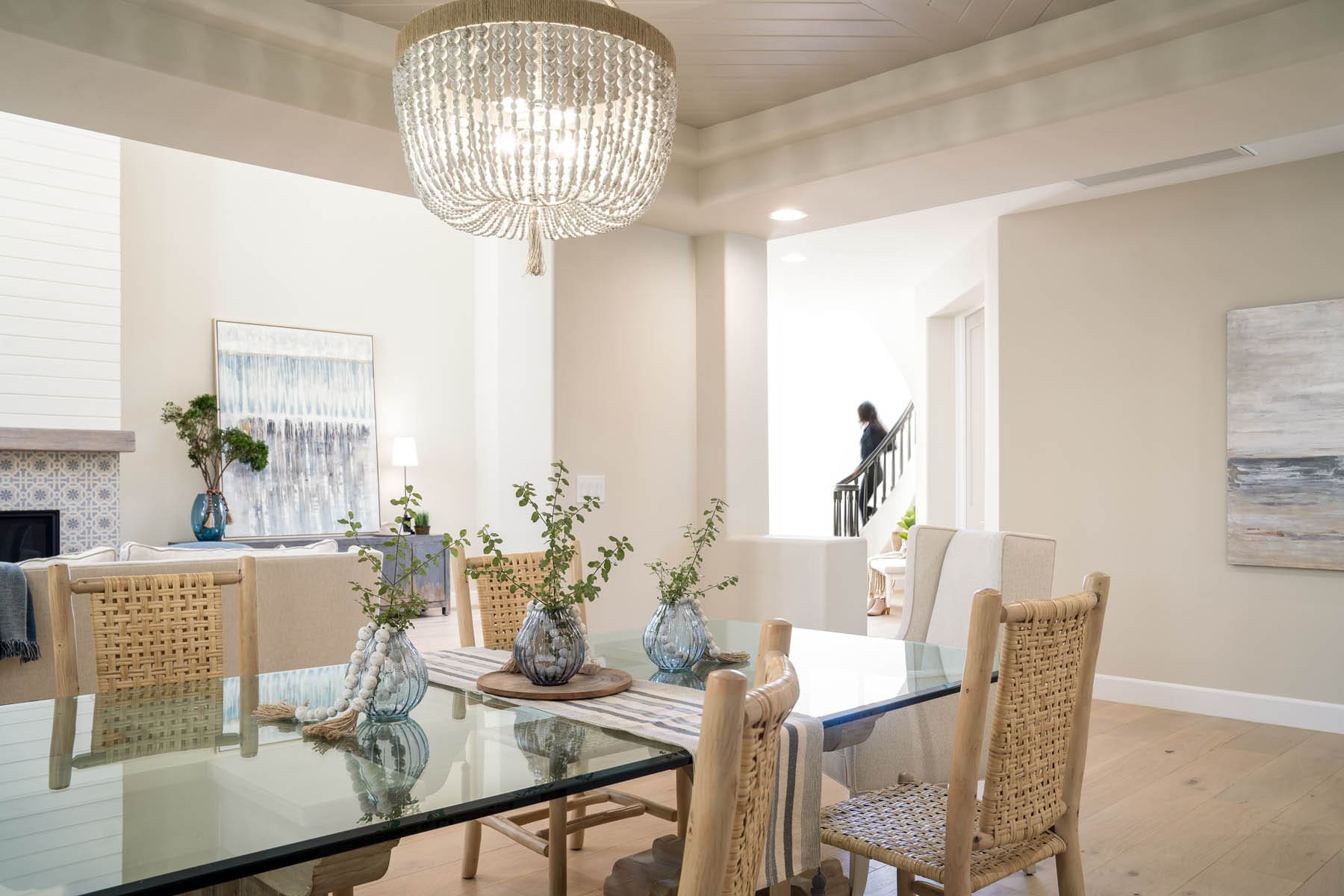 Before & After interior design project 70 by Design Vision Studio, Coachella Valley