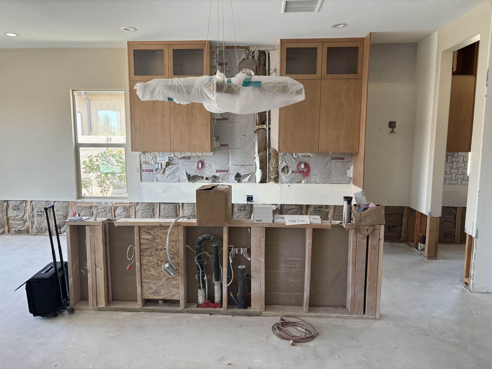Before & After interior design project 115 by Design Vision Studio, Coachella Valley