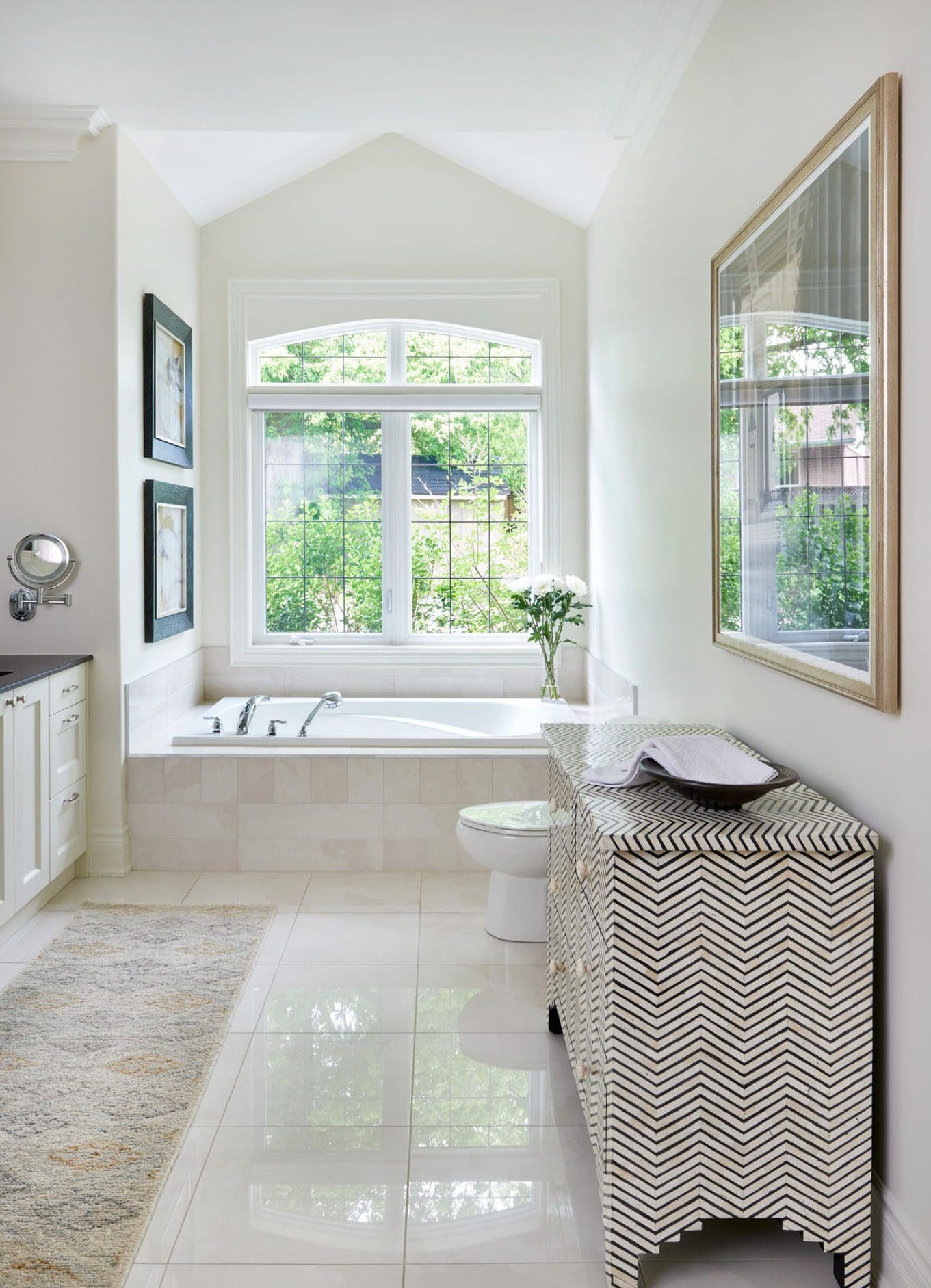 Bathrooms interior design project 20 by Design Vision Studio, Coachella Valley