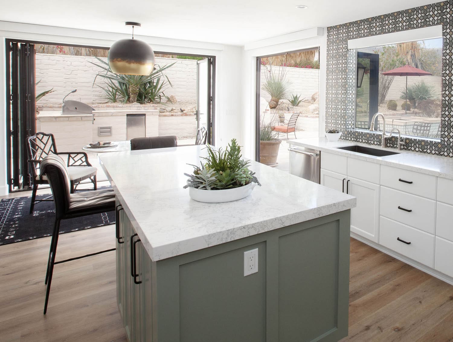 Before & After interior design project 68 by Design Vision Studio, Coachella Valley
