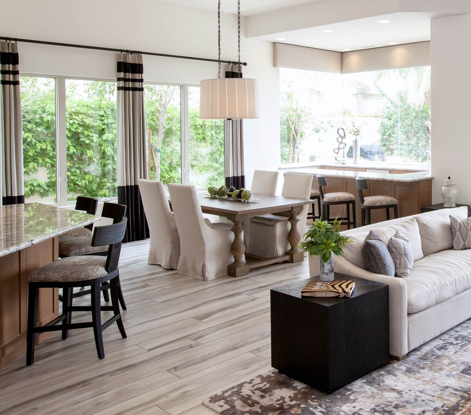 Dining interior design project 11 by Design Vision Studio, Coachella Valley