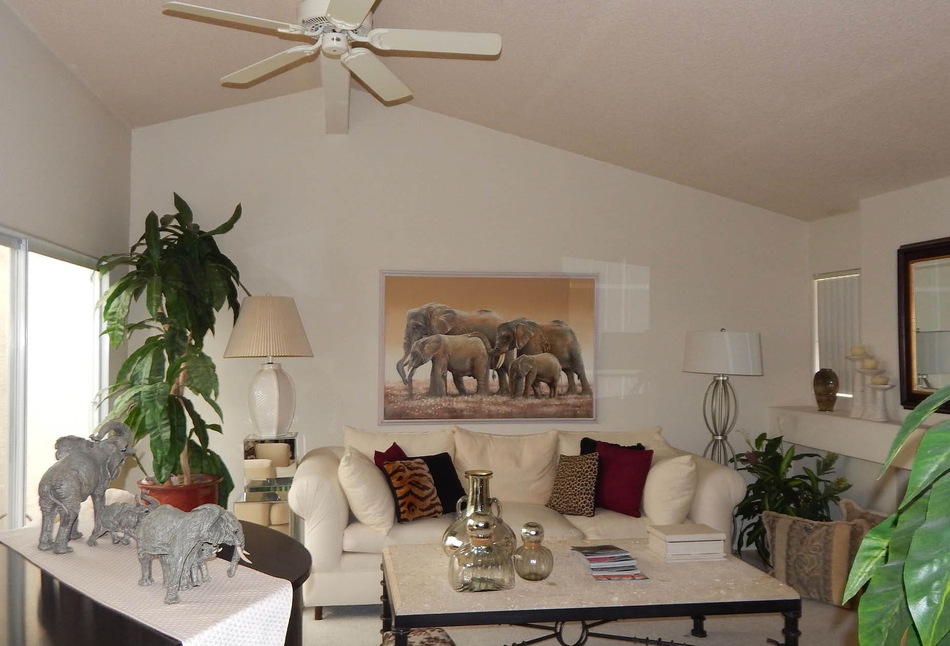 Before & After interior design project 79 by Design Vision Studio, Coachella Valley