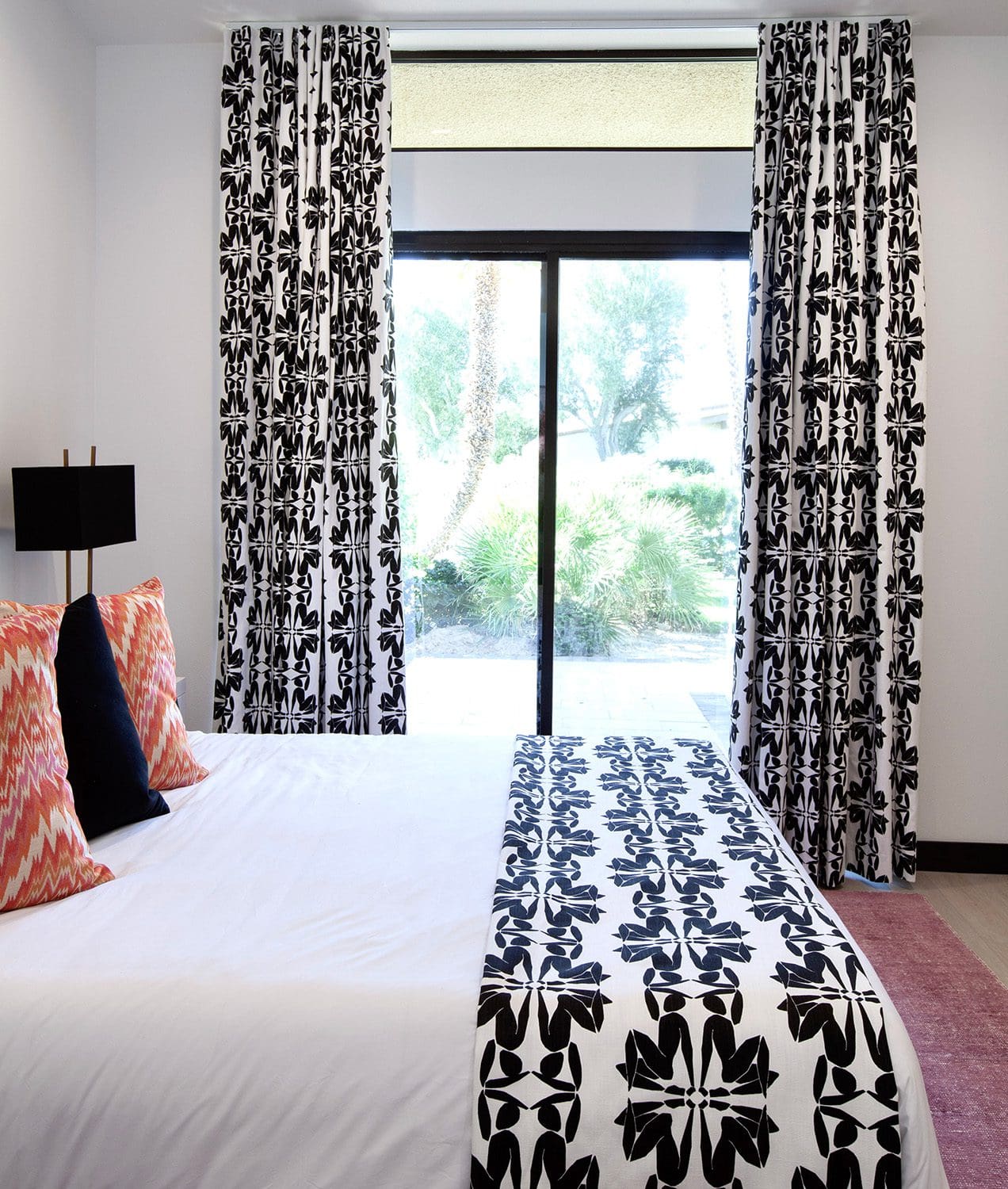 Bedrooms interior design project 2 by Design Vision Studio, Coachella Valley