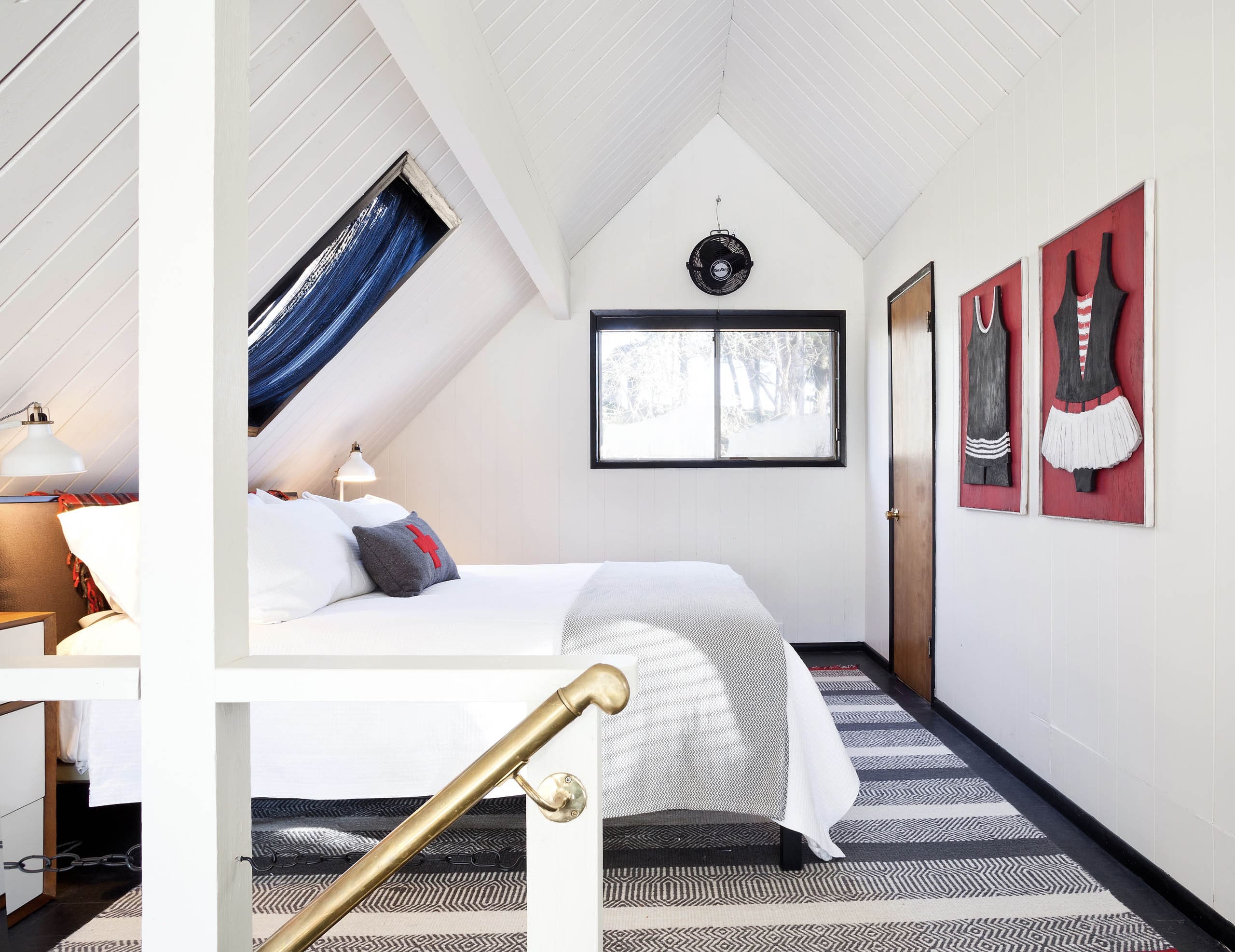 Bedrooms interior design project 10 by Design Vision Studio, Coachella Valley