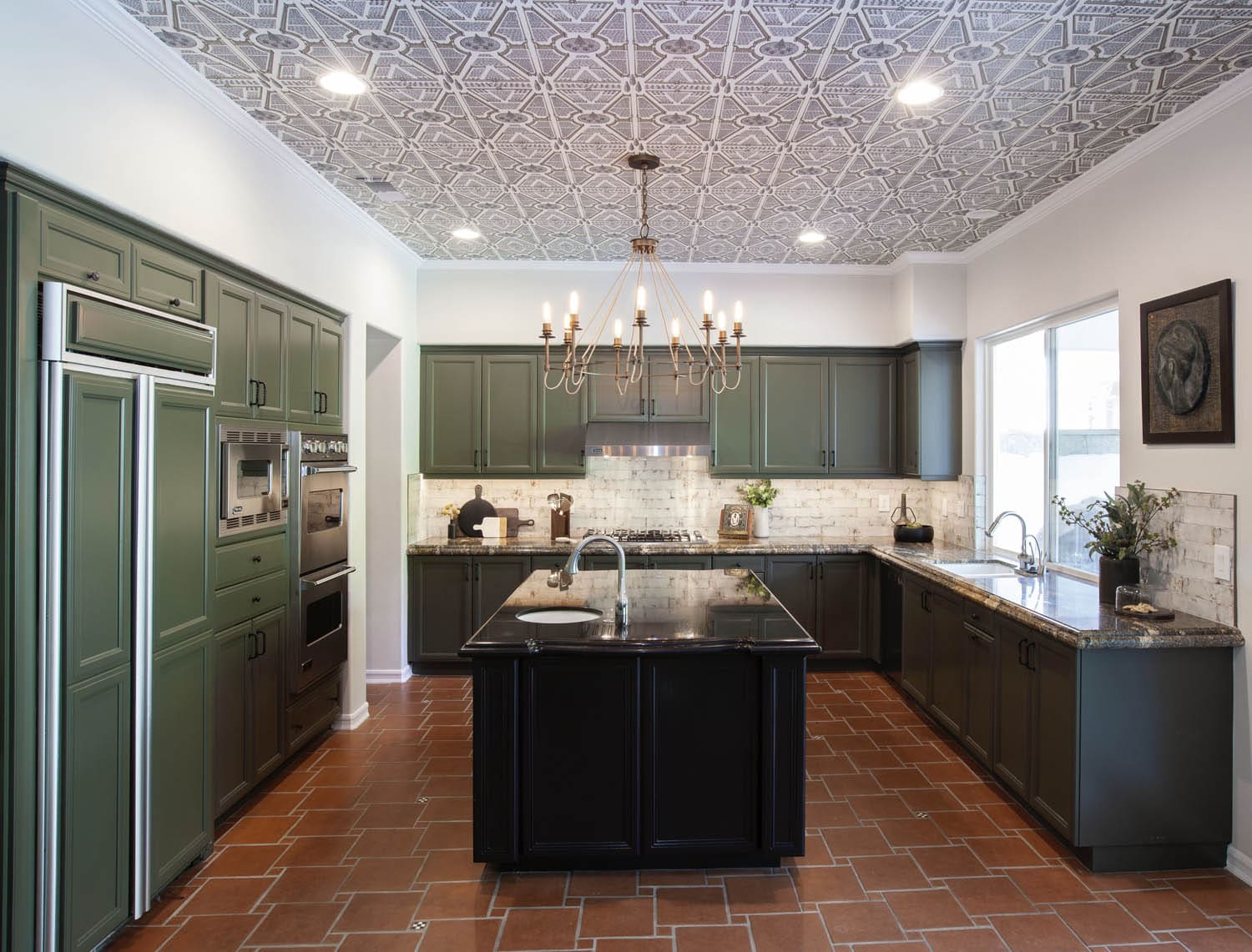 Before & After interior design project 27 by Design Vision Studio, Coachella Valley