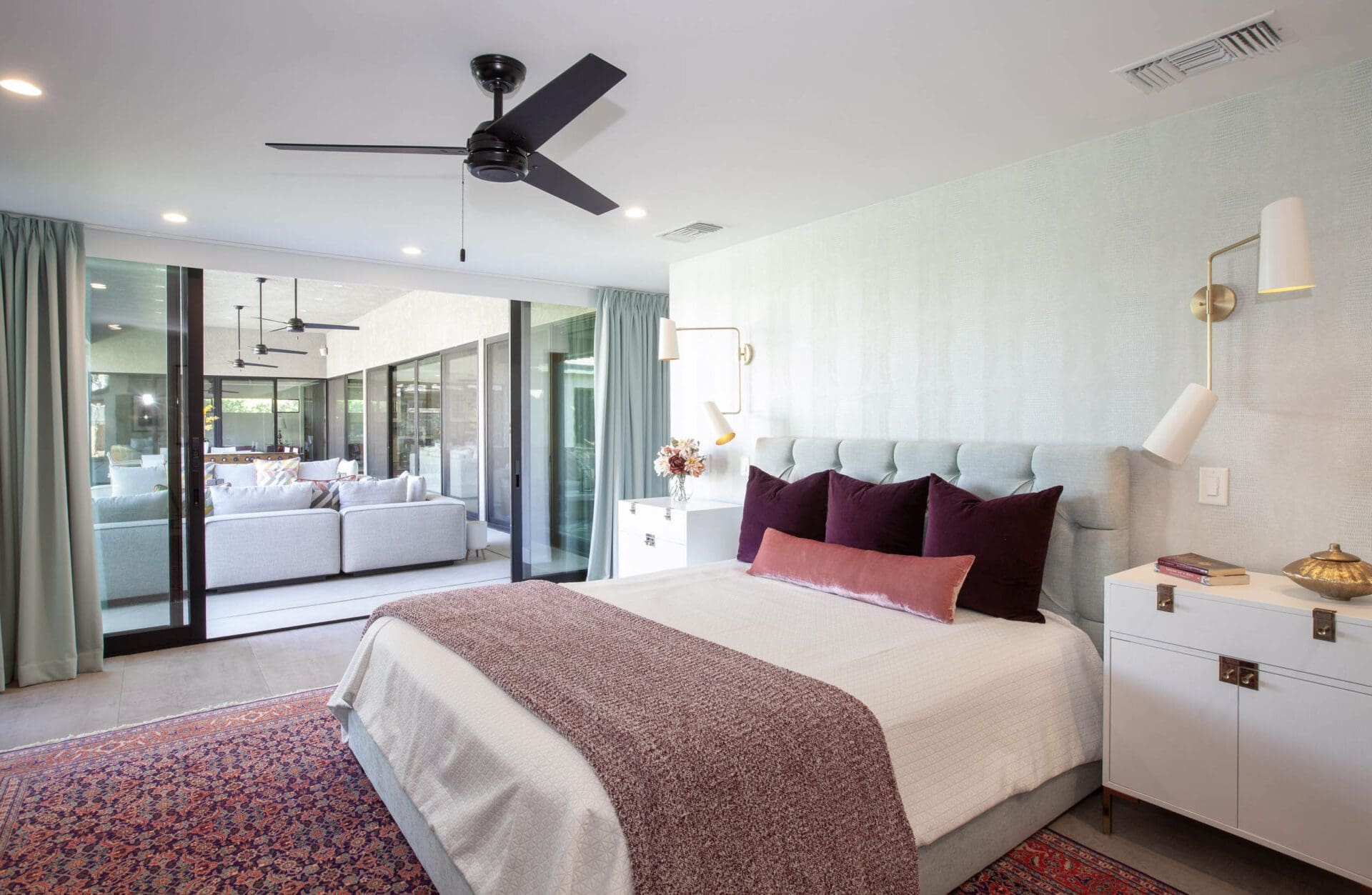Bedrooms interior design project 16 by Design Vision Studio, Coachella Valley