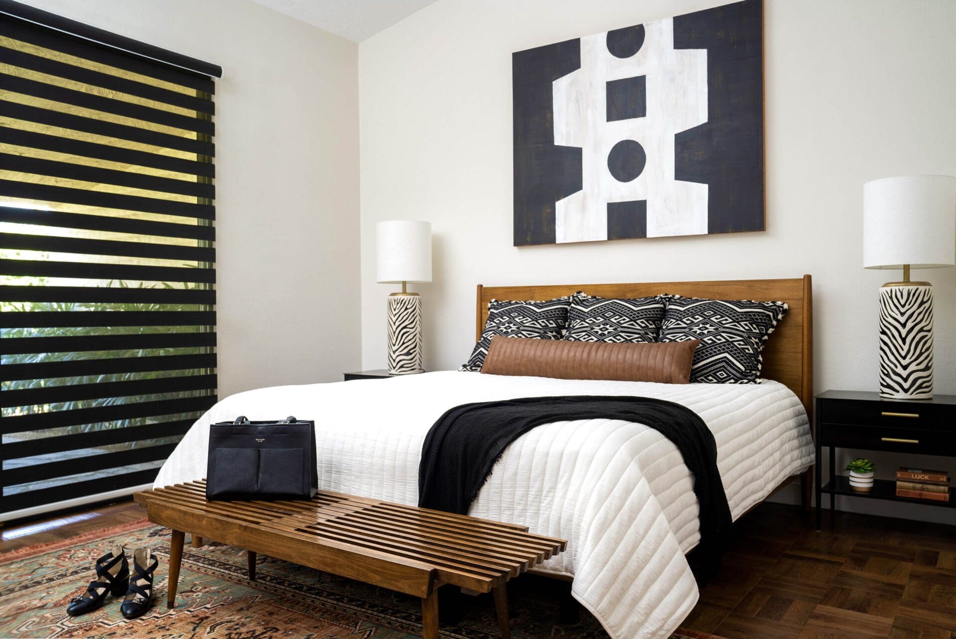 Bedrooms interior design project 22 by Design Vision Studio, Coachella Valley