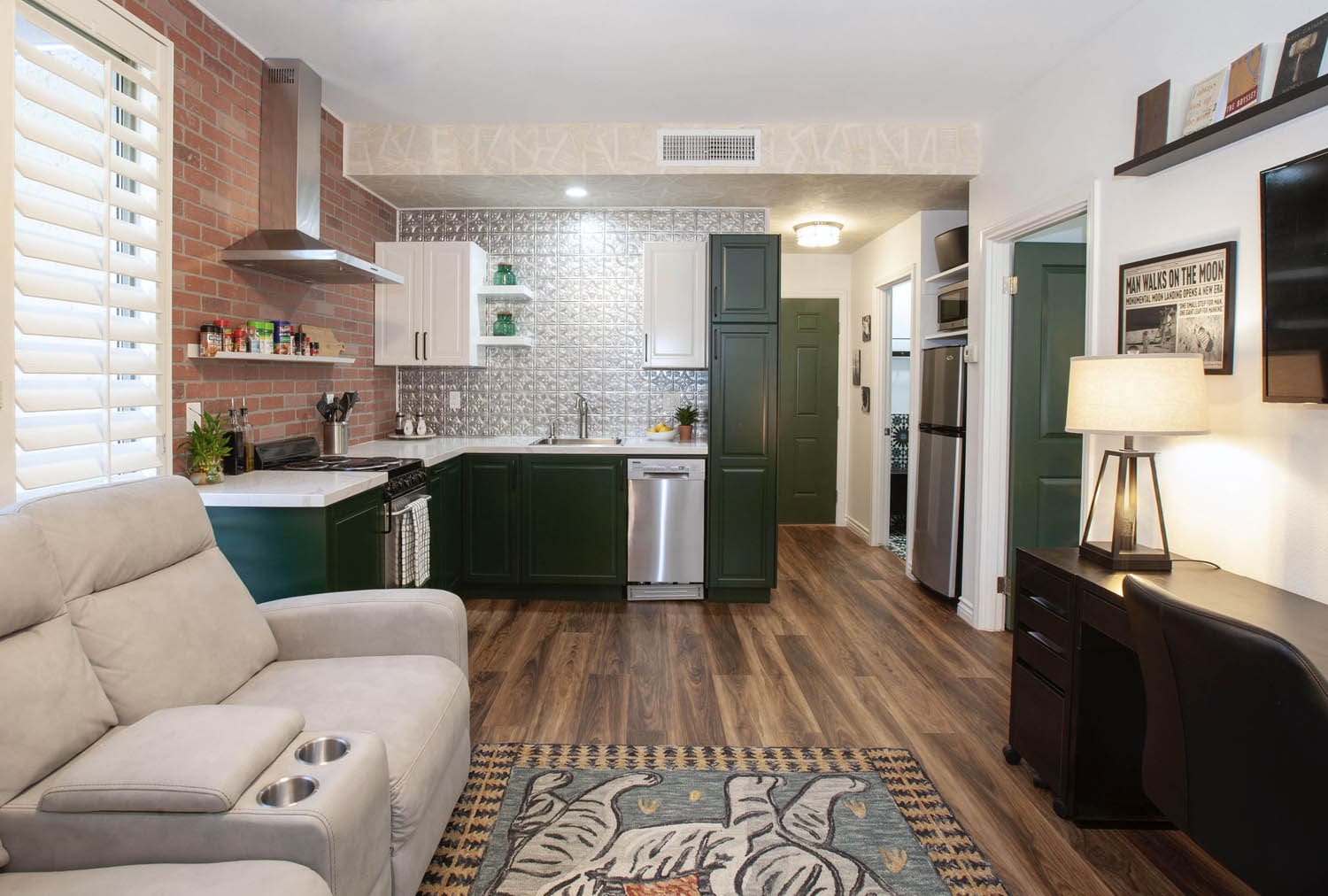 Vacation Rentals interior design project 26 by Design Vision Studio, Coachella Valley